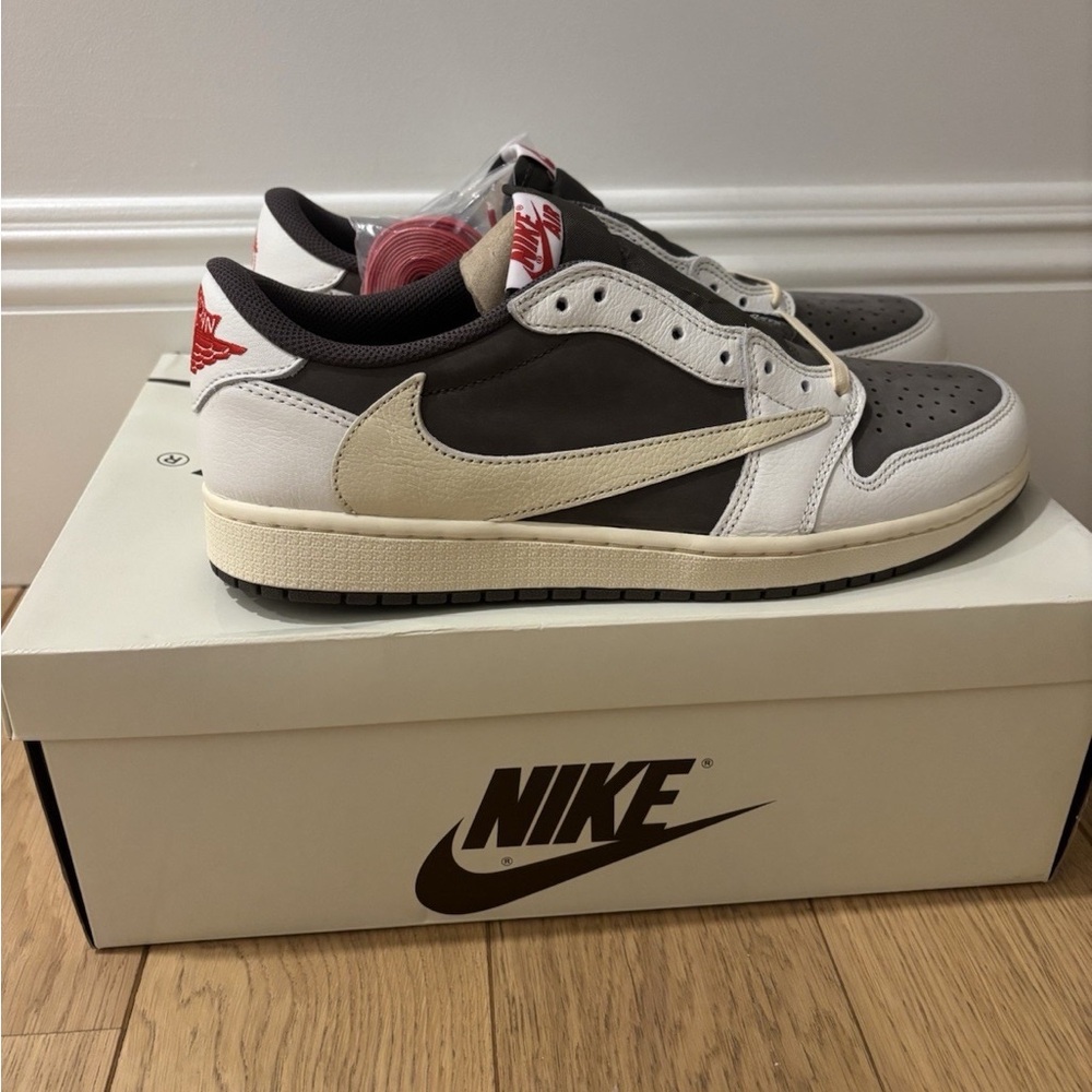 DM7866 162 Air Jordan 1 Retro Low OG SP Travis Scott Reverse Mocha - Picture 2 of 5